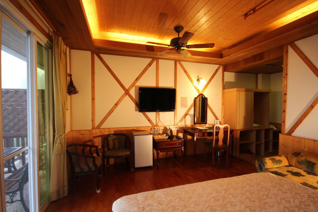 Cingjing Vienna Pleasance Cottage เหรินอ้าย ห้อง รูปภาพ