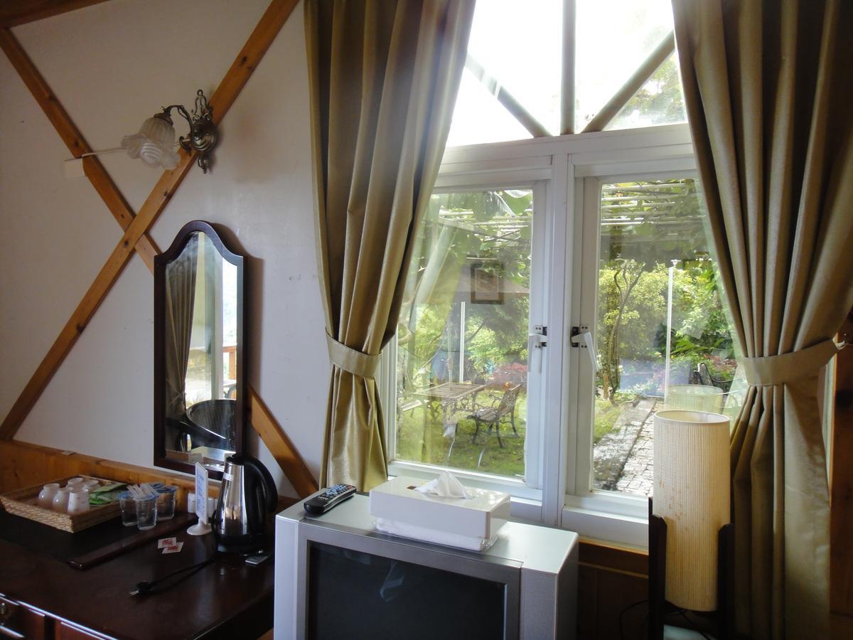 Cingjing Vienna Pleasance Cottage เหรินอ้าย ภายนอก รูปภาพ